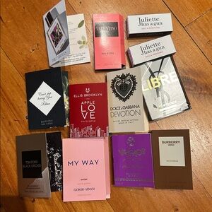 Set of 12 fragrance samples!